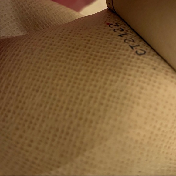 Louis Vuitton Damier Azur Multicles 4 Key Holder - Picture 12 of 13